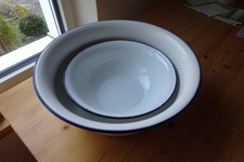 2 Emaille-Schüsseln